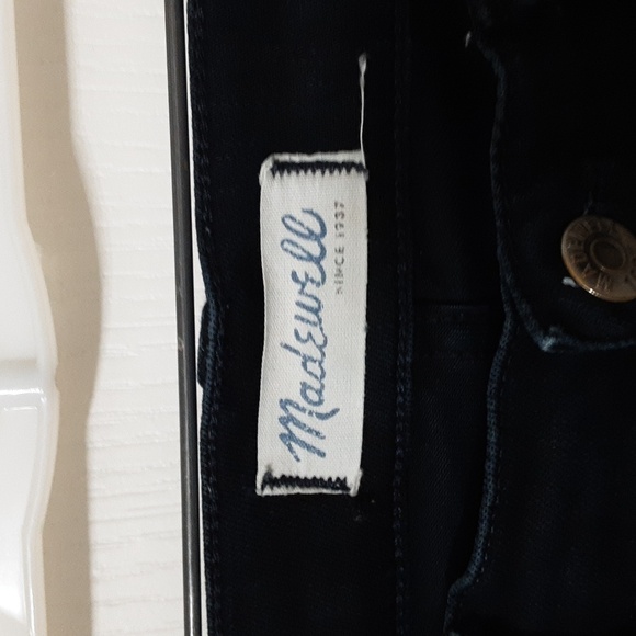 Madewell Size 28 Dark Indigo Blue Skinny Skinny Ankle-Zip Jeans, Gently Used - Picture 3 of 16